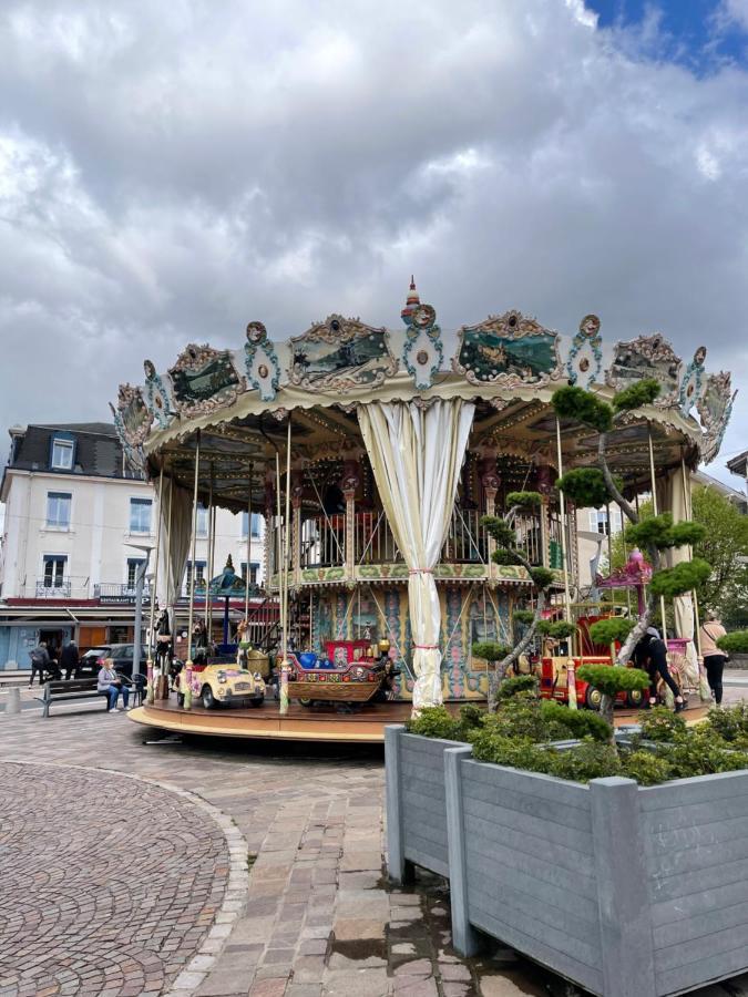 Appartement Tout Confort Haut De Gamme En Plein Centre Ville ジェラールメ エクステリア 写真